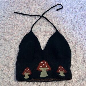 SHEIN Black Mushroom Print Crop Top